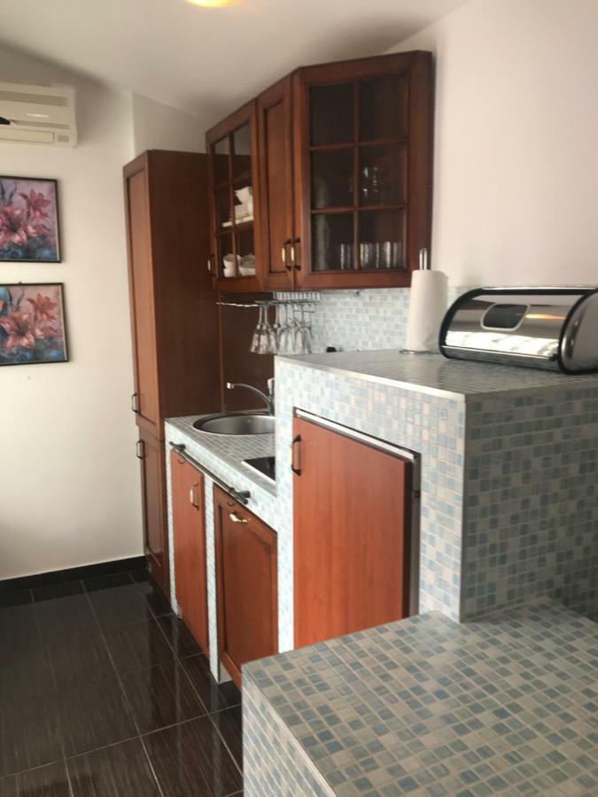 Sara Apartments Башка-Вода Экстерьер фото